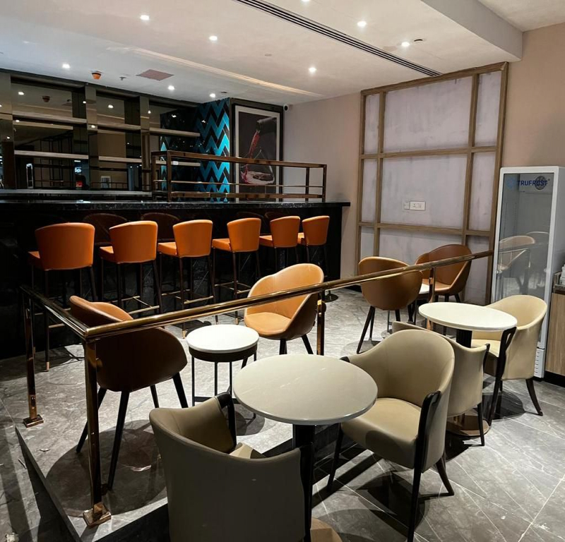 Encalm Lounge, Domestic-T2