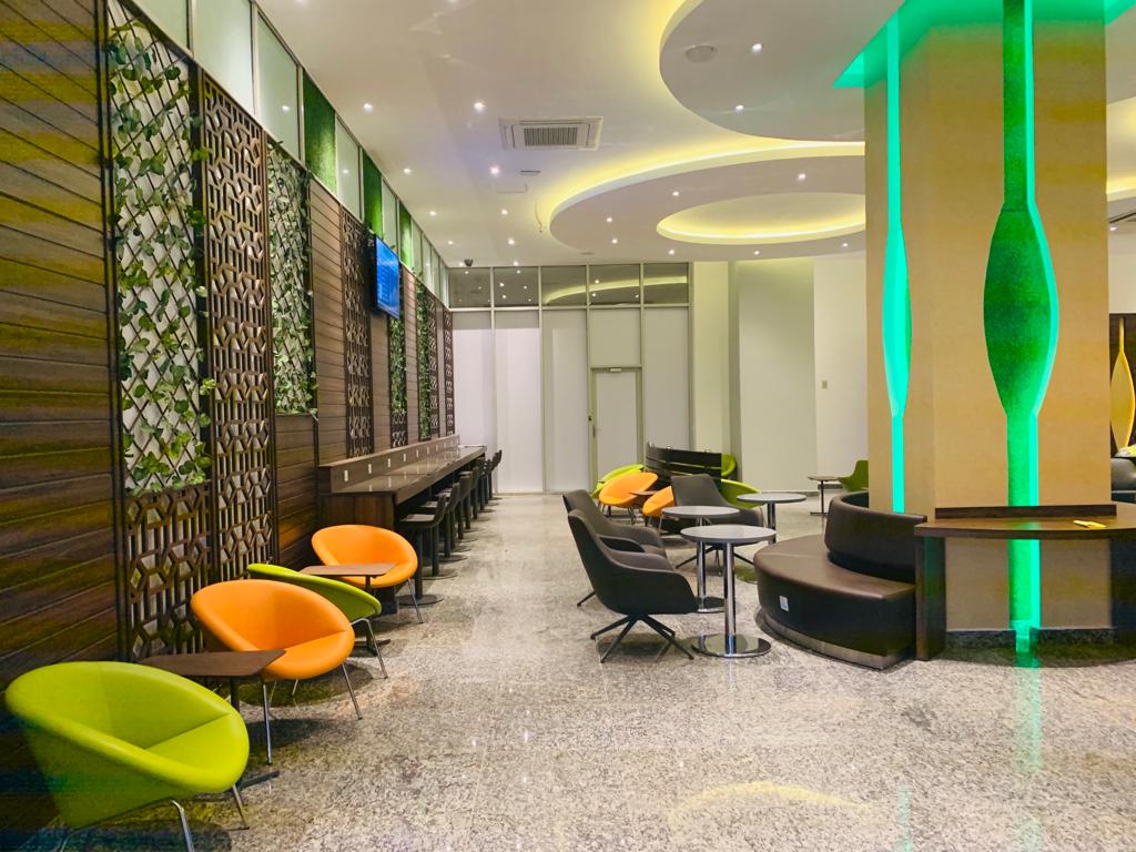 Pearl Departure Lounge