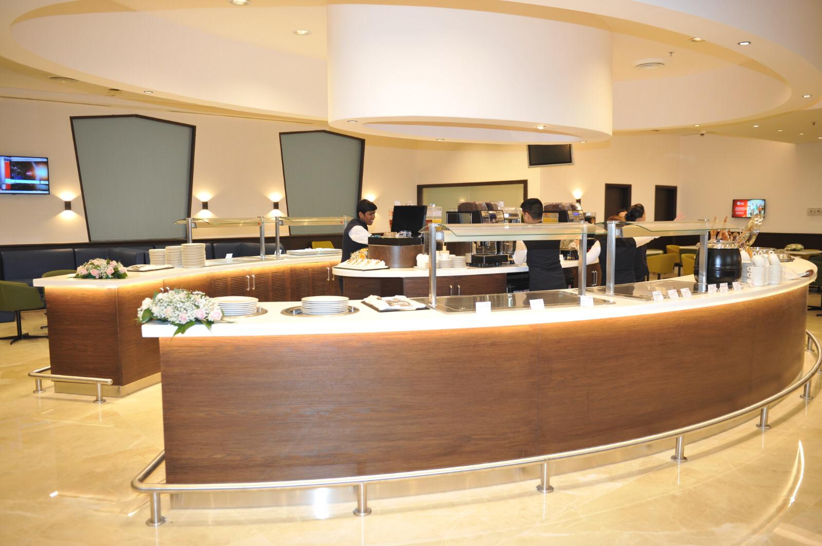 Pearl Lounge T1