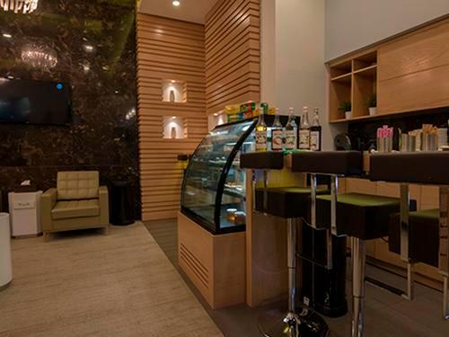 Pearl Lounge
