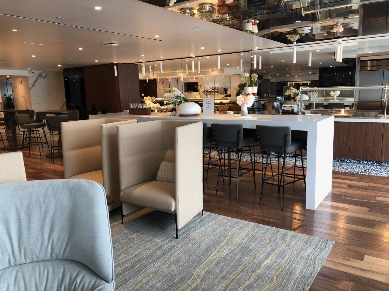 Primeclass Lounge T1
