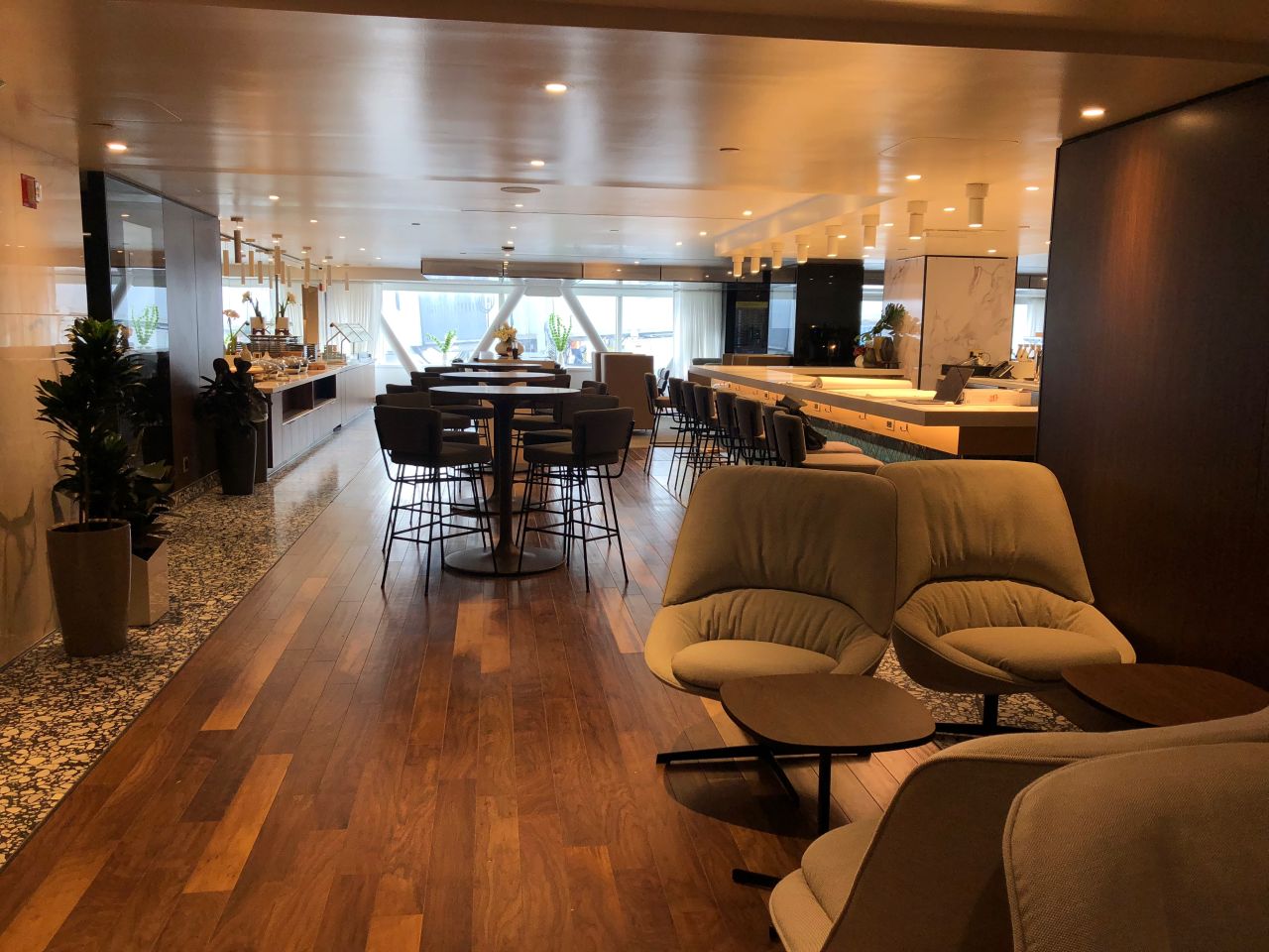 Primeclass Lounge T1