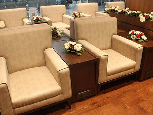 Bird Lounge