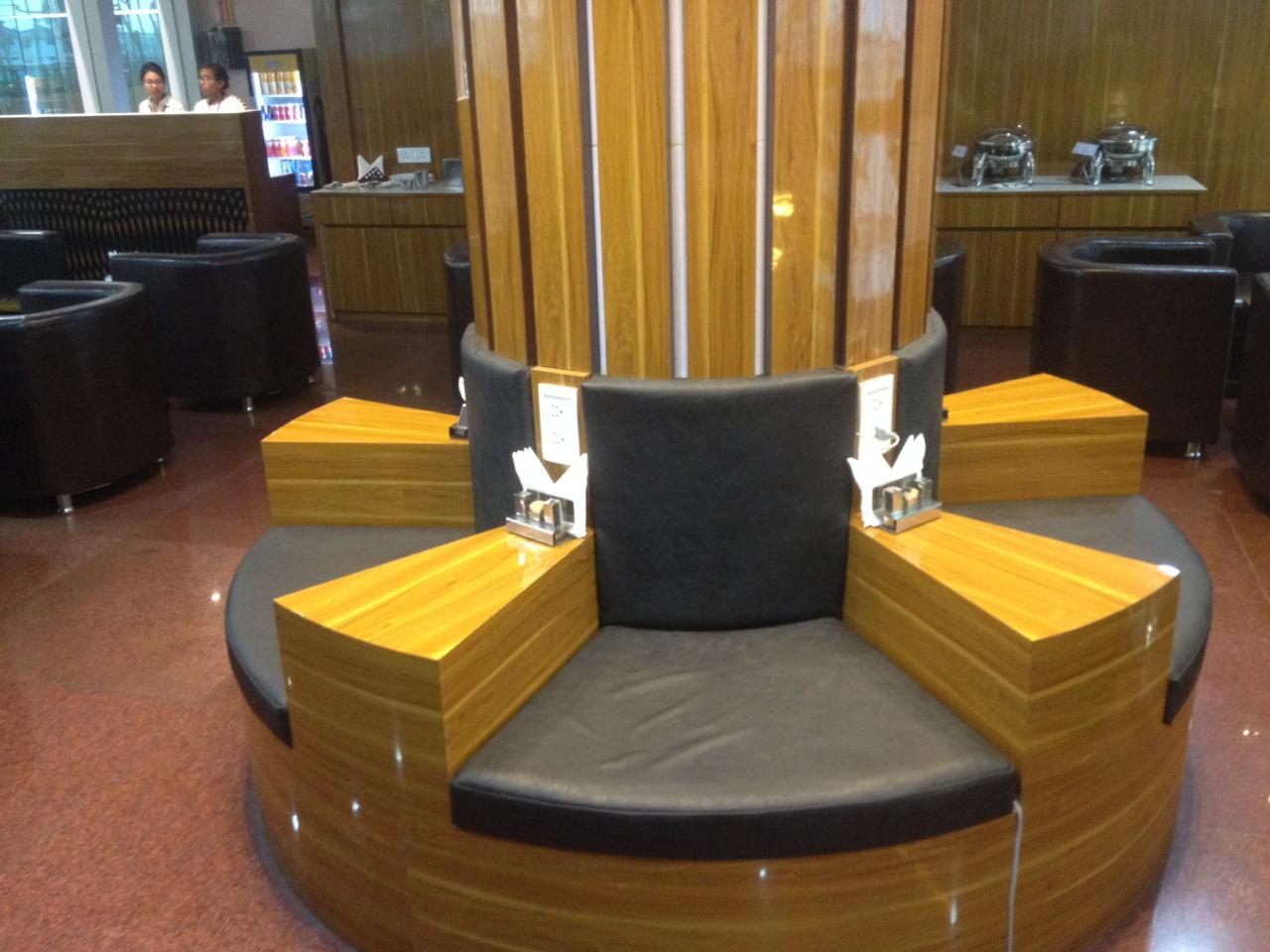 Premium Lounge