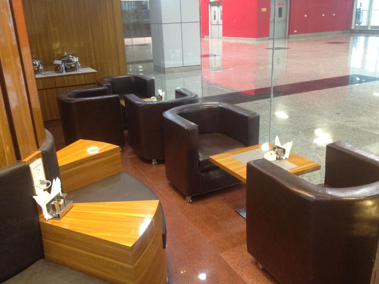 Premium Lounge
