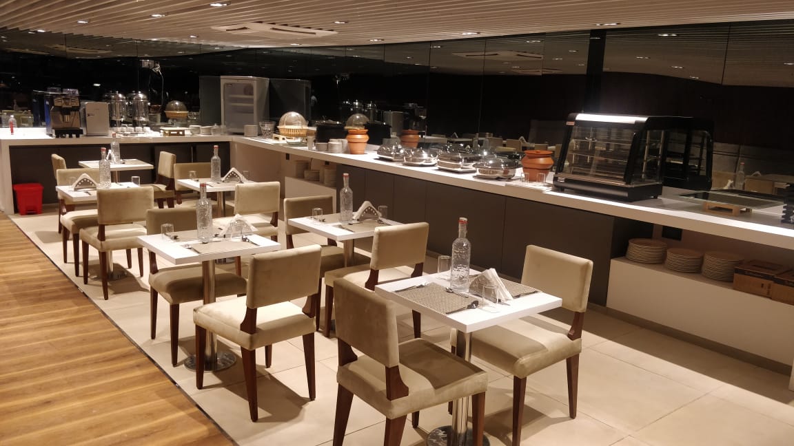 Earth Lounge