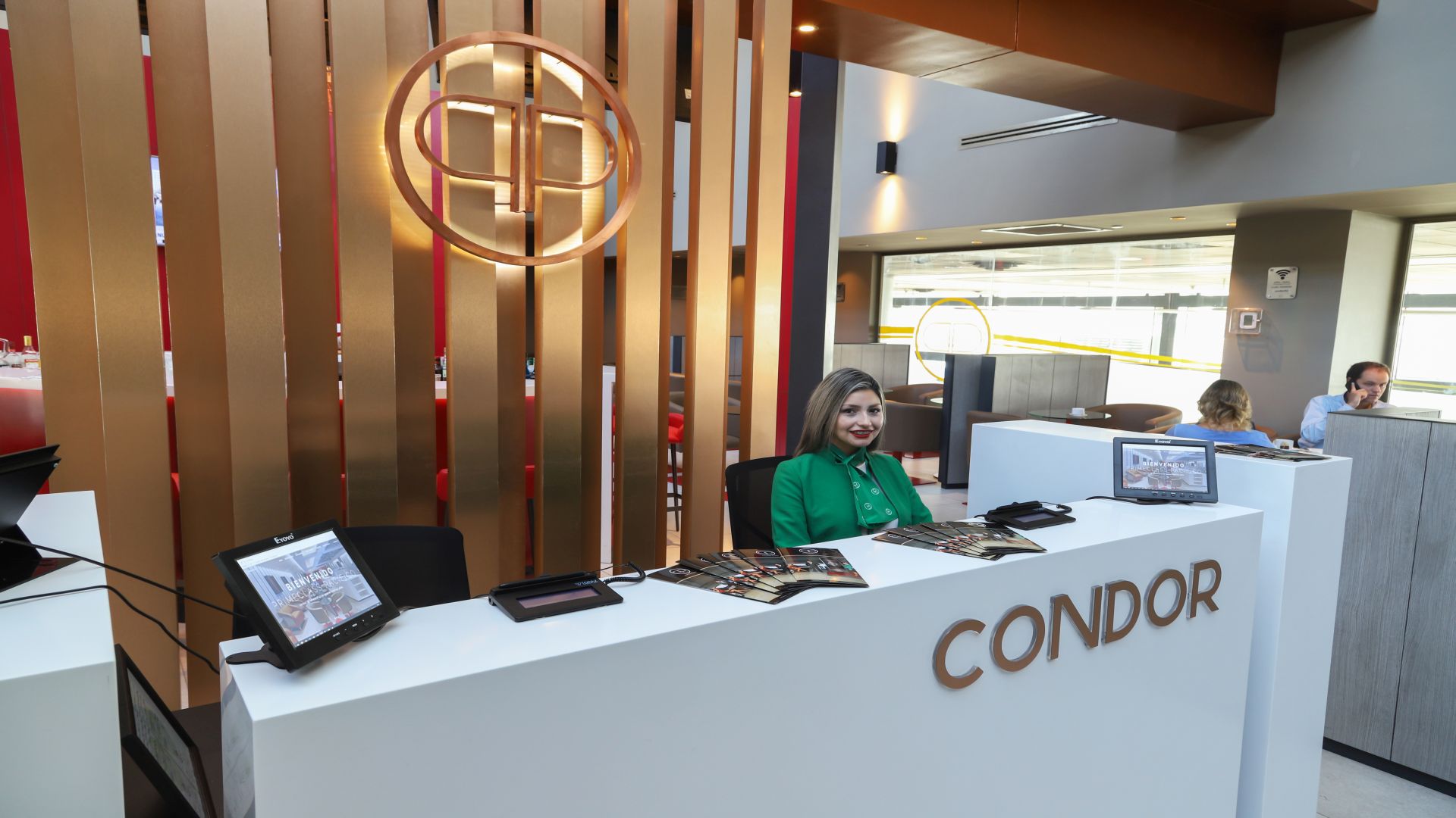 Condor Lounge