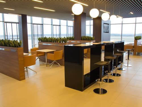 Business Lounge, Terminal B