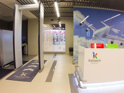 Business Lounge, Terminal B