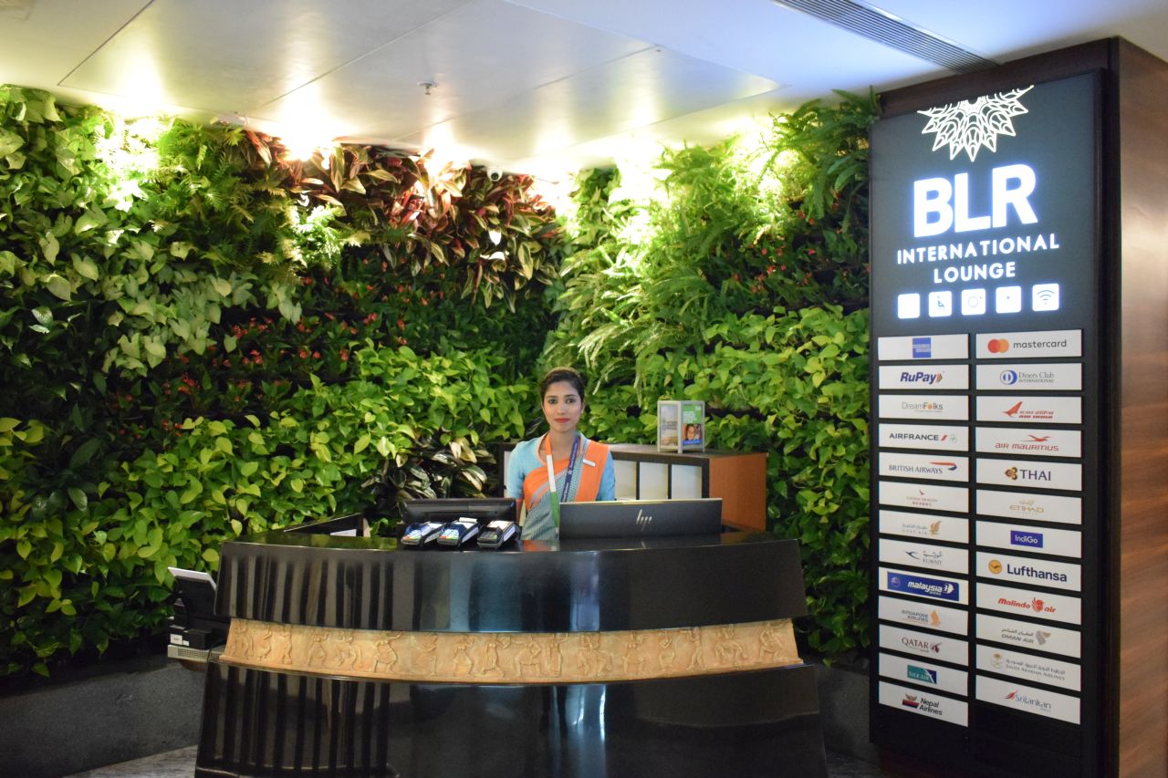 BLR International Lounge, T2