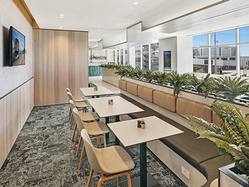 Plaza Premium Lounge (International Departures) (3-6hr stay)