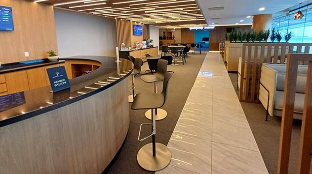 Oma Premium Lounge