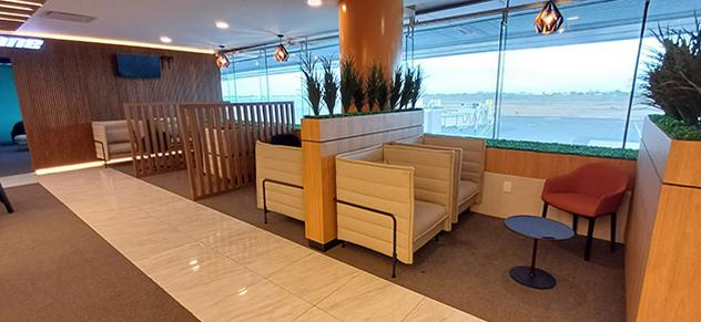 Oma Premium Lounge