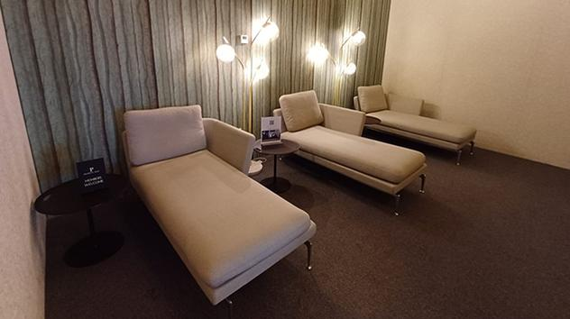 Oma Premium Lounge