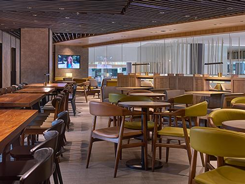 Plaza Premium Lounge (3-6hr stay)