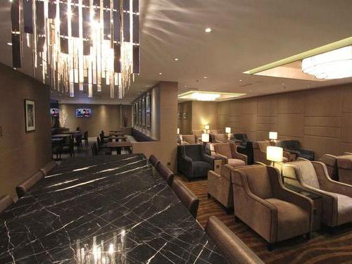 Plaza Premium Lounge (International Departures) (3-6hr stay)