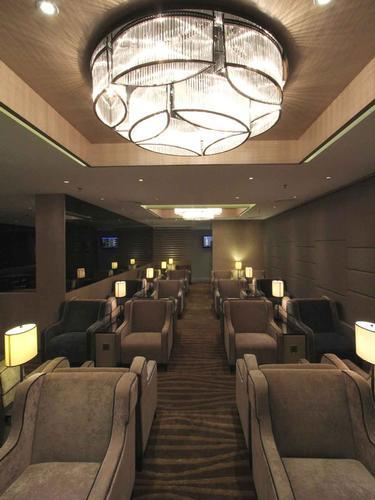 Plaza Premium Lounge (International Departures) (3-6hr stay)