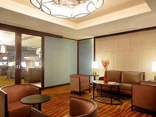 Plaza Premium Lounge (3-6hr stay)