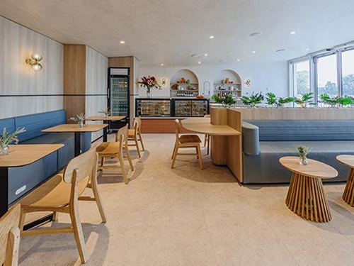 Plaza Premium Lounge (International Arrivals) (3-6hr stay)