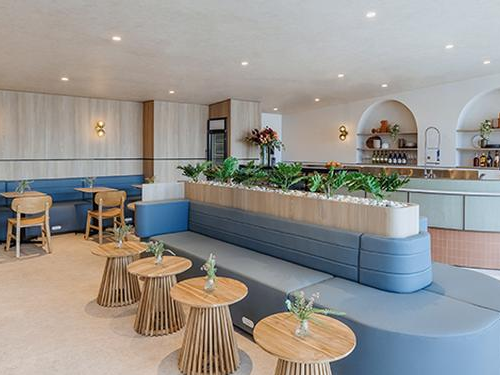 Plaza Premium Lounge (International Arrivals) (3-6hr stay)