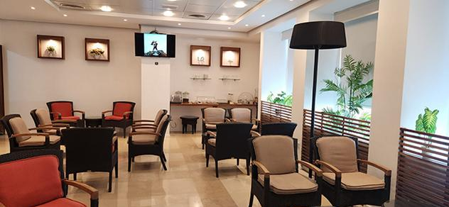 Oma Premium Lounge