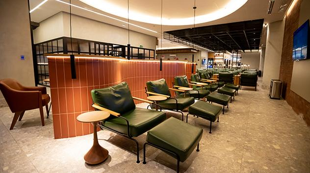 Advantage VIP Lounge + Fast Track