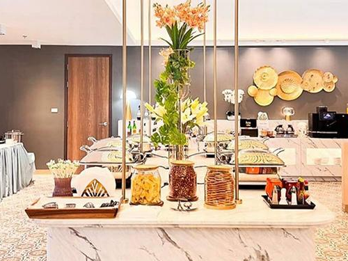 Miracle Business Class Lounge