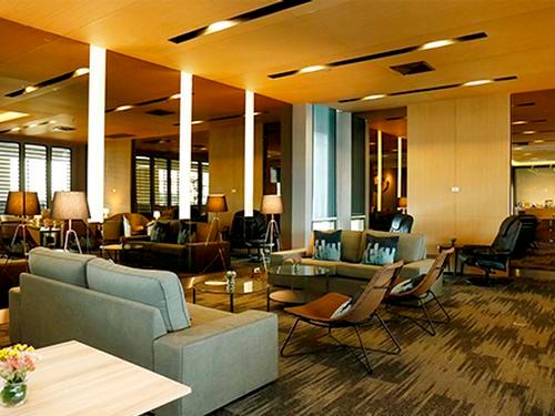 Miracle Lounge