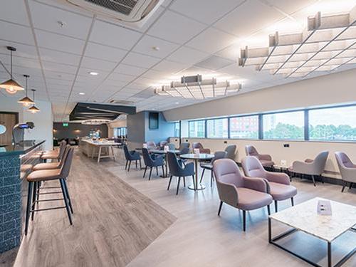 Aspire Lounge (South)