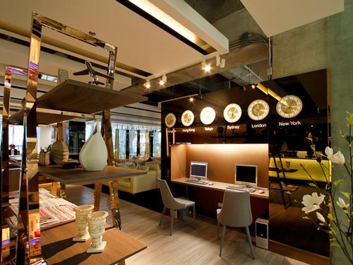 Miracle Business Class Lounge