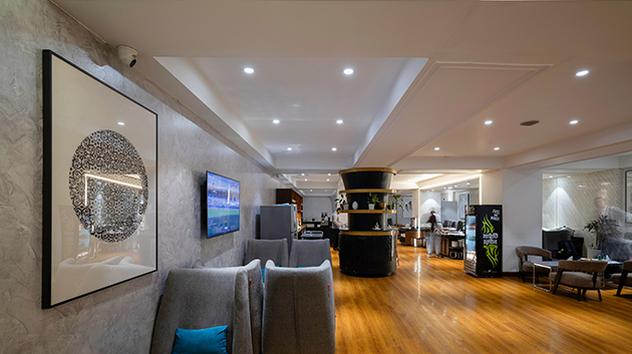 Intercontinental Dhaka Balaka Executive Lounge