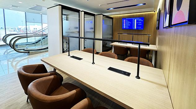 Travel Club Lounge