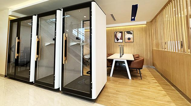 Travel Club Lounge
