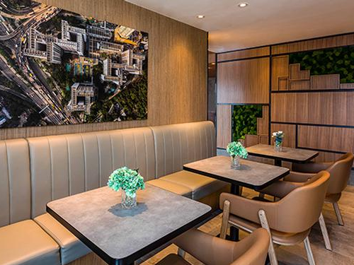 Plaza Premium Lounge (3-6hr stay)
