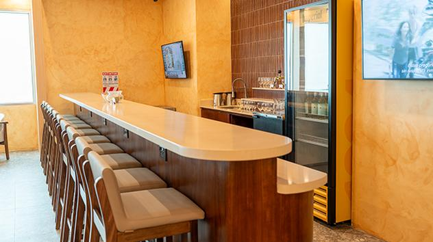Pura Lounge
