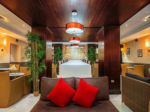 Club Mobay Arrivals Lounge