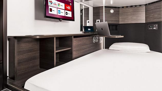 Kepler Hotel & Lounge