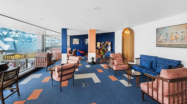 Kepler Hotel & Lounge