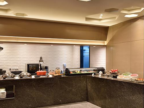 Plaza Premium Lounge (3-6 hour stay)
