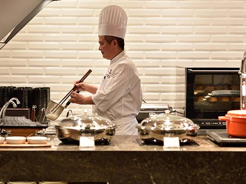 Plaza Premium Lounge (3-6 hour stay)
