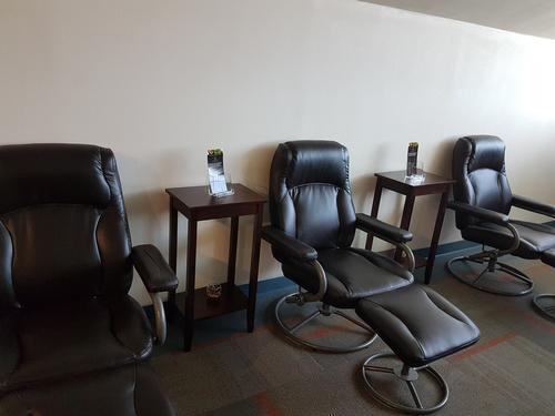 Skyview Airport Lounge