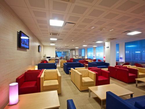 Premium Lounge