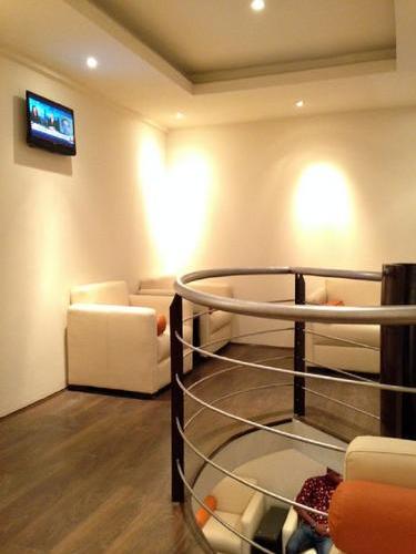 Skyway Premium Lounge
