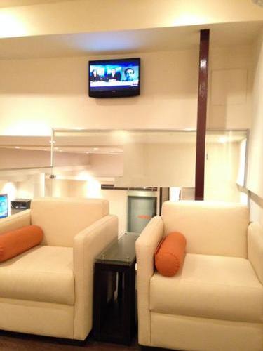 Skyway Premium Lounge