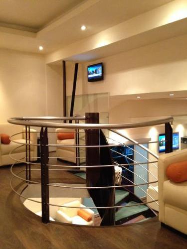Skyway Premium Lounge